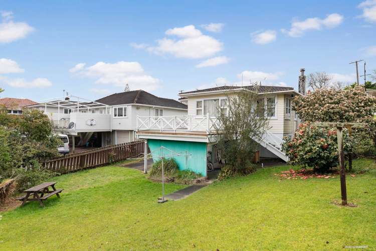 4 Mcfadzean Drive Blockhouse Bay_12