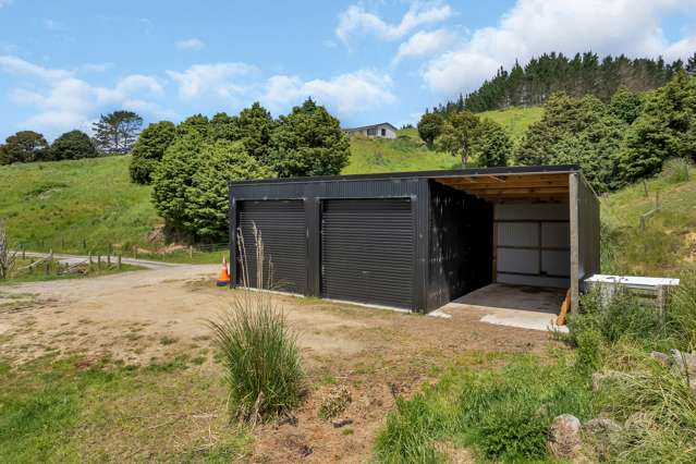 2568e Paparoa-Oakleigh Road Paparoa_1