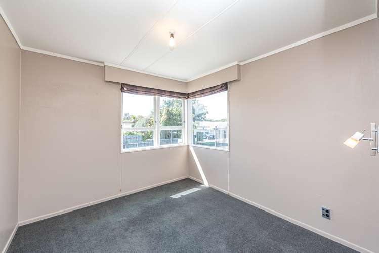 4 Banks Place Tawhero_17