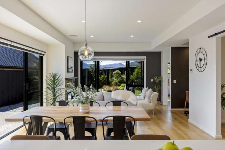 4 Coopworth Road Jacks Point_19