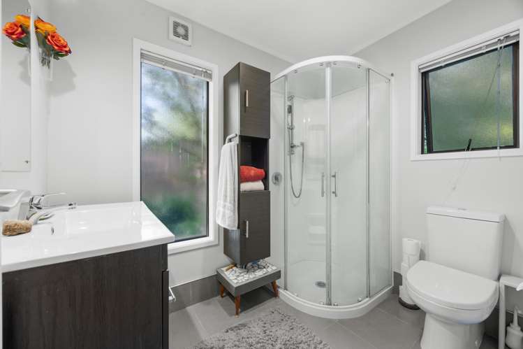 9 Pohutukawa Avenue Shelly Park_16