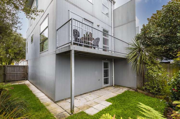 1/62 Burke Street Addington_16