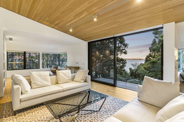 34 Arapito Road Titirangi_8