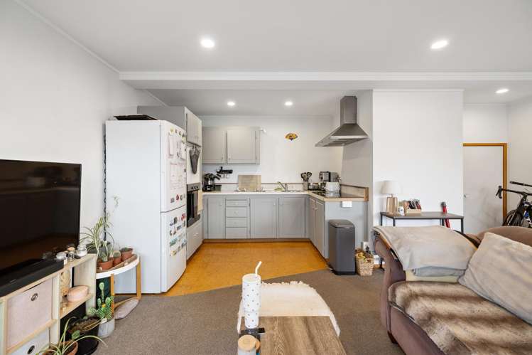 32 Avalon Crescent Fernhill/Sunshine Bay_17