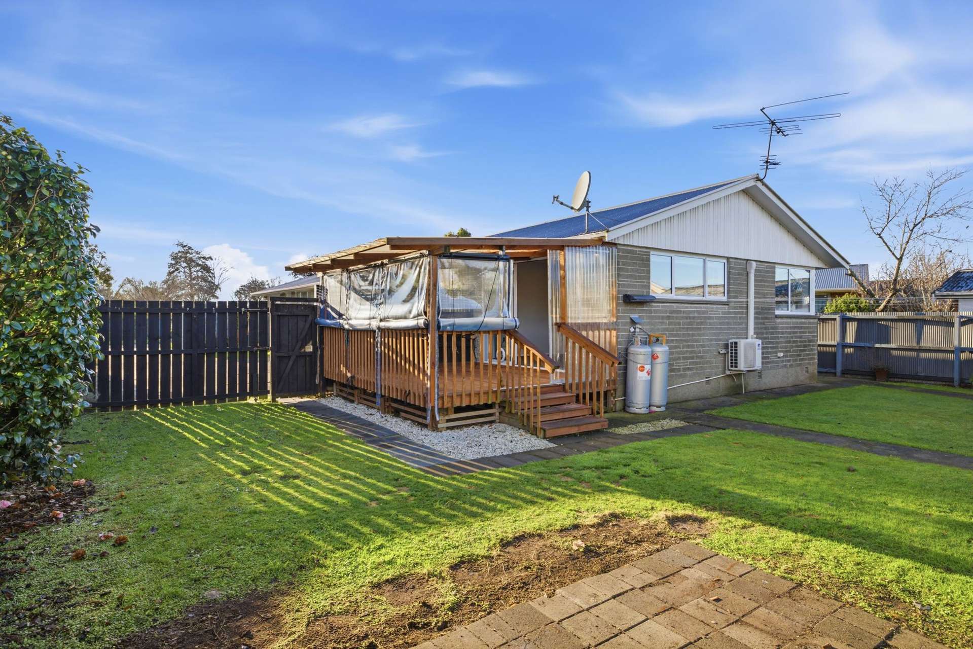 2/154 Warren Crescent Hillmorton_0