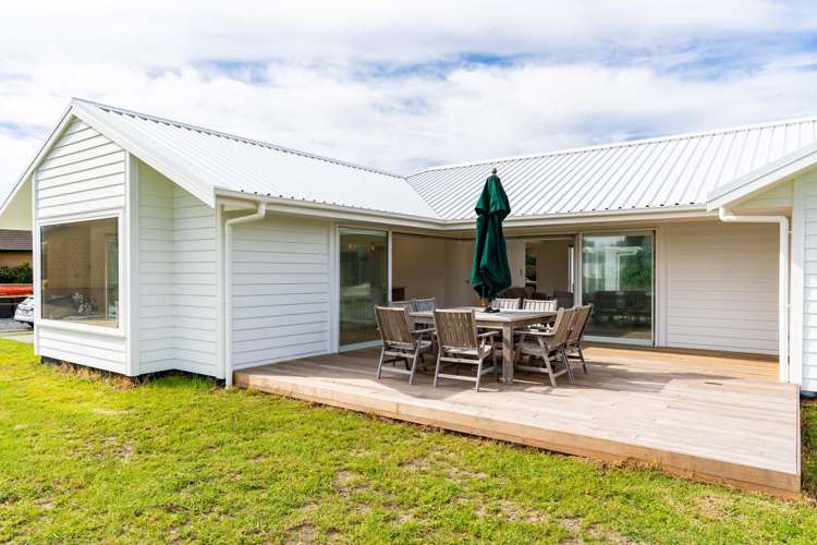 24 Waterman Drive Langs Beach_22