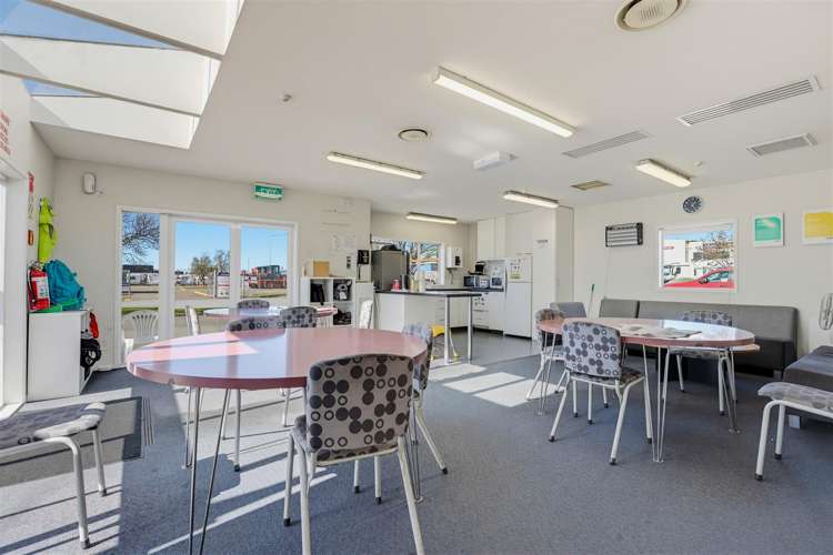 48 Waterloo Road Hornby_12