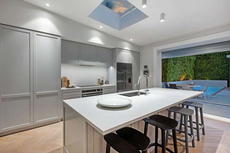 9 Shoal Bay Road Devonport_44
