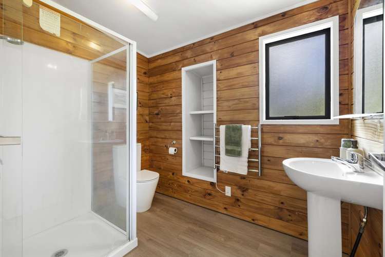 4A Violet Street Raglan_15