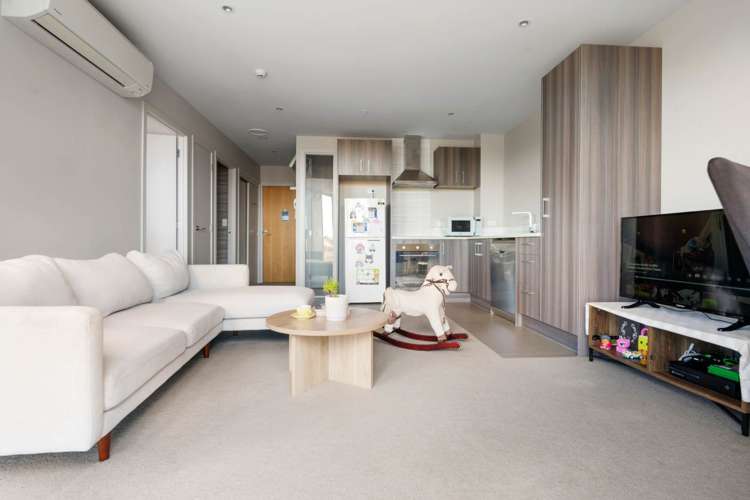402/1 Rose Garden Lane Albany_1