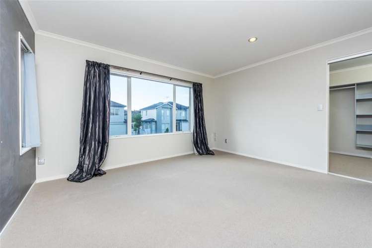 10 Stamford Crescent Flat Bush_14