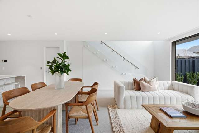 4/22 Clissold Street Merivale_4