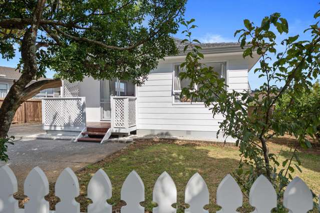 8 Childers Road Ranui_1