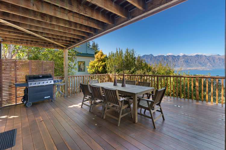 115 Wynyard Crescent Fernhill/Sunshine Bay_26