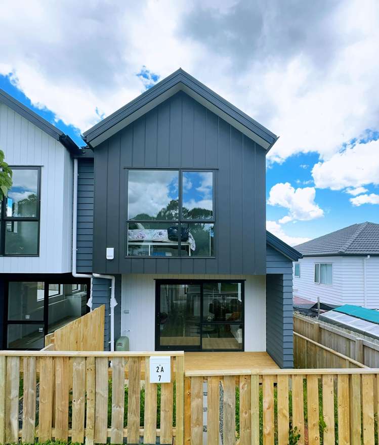 7/2a Mantra Road Massey_1