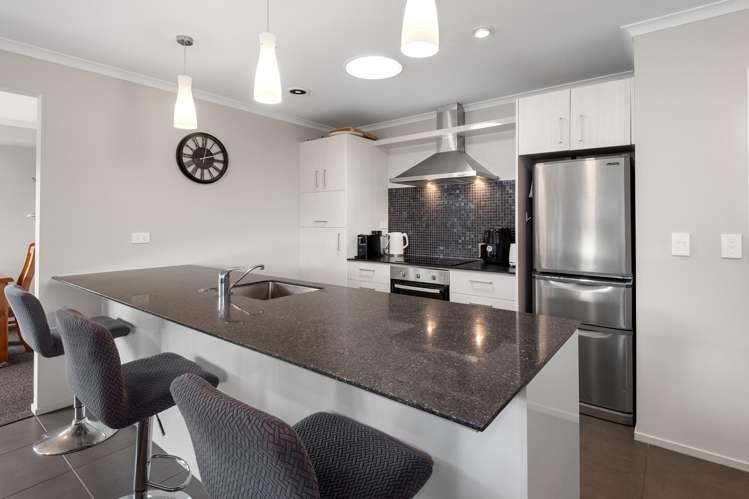 5 North Crest Drive Onerahi_5