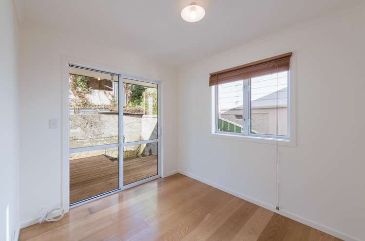 43 Murphy Street Toi Toi_10