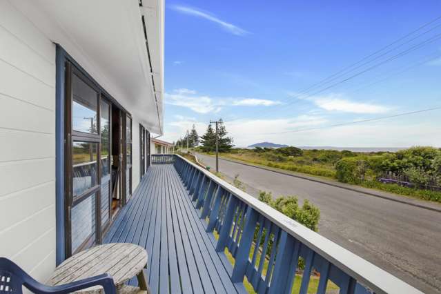 2A Marine Parade Otaki Beach_2