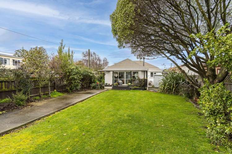 22 Hargest Crescent Saint Kilda_24