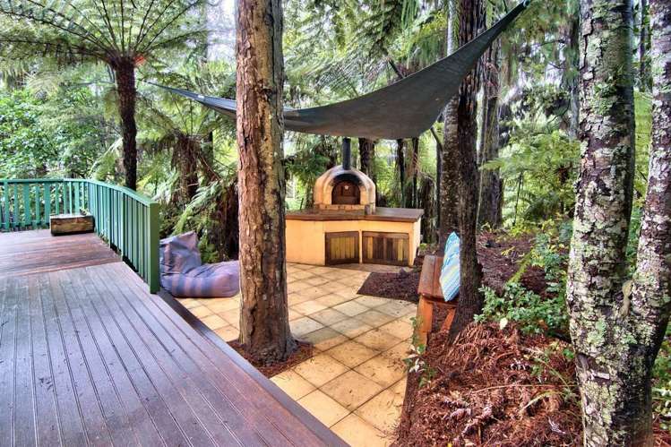 37 Longfellow Parade Glen Eden_10