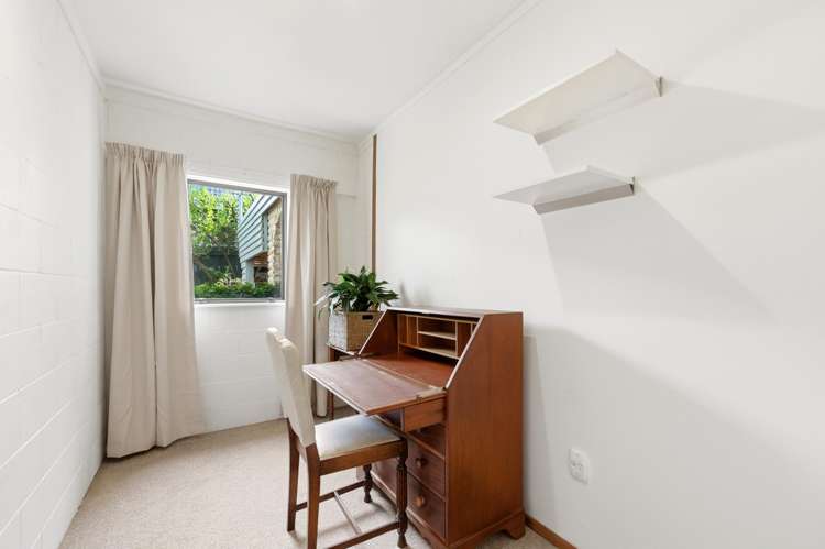 2 Geoffrey Road Torbay_23