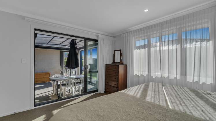 7 Merino Crescent Amberley_15