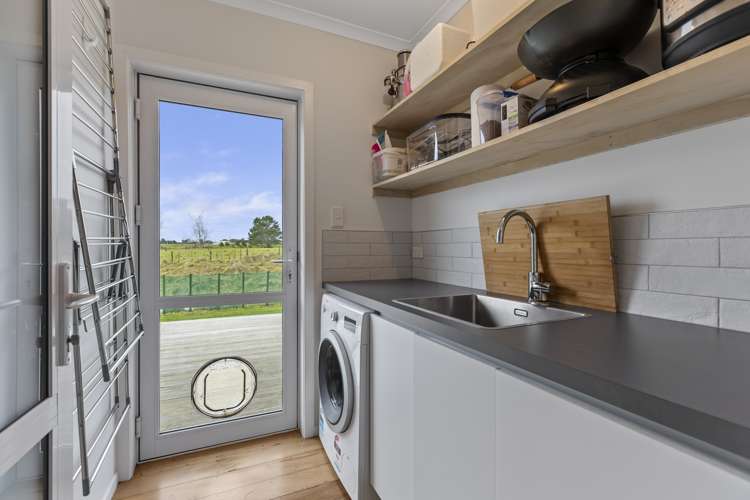 325 Richmond Road Lepperton_14