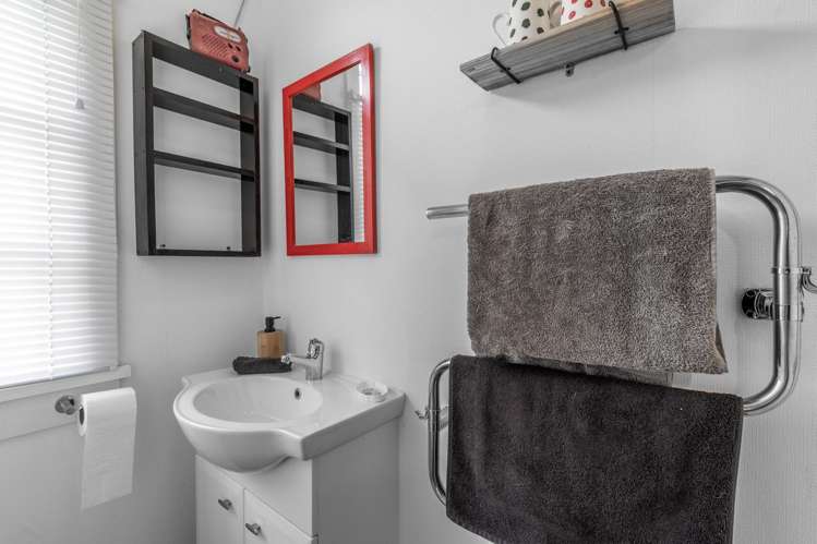 122 Chelmsford Street Windsor_13