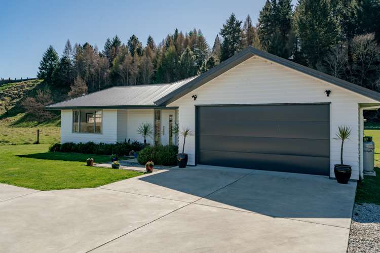 4 Carlisle Street Lumsden Surrounds_21