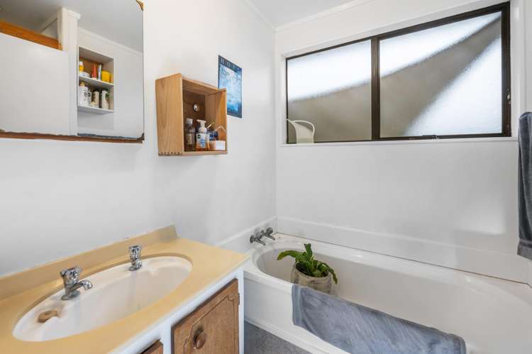 77 Edmund Road Mangakakahi_12