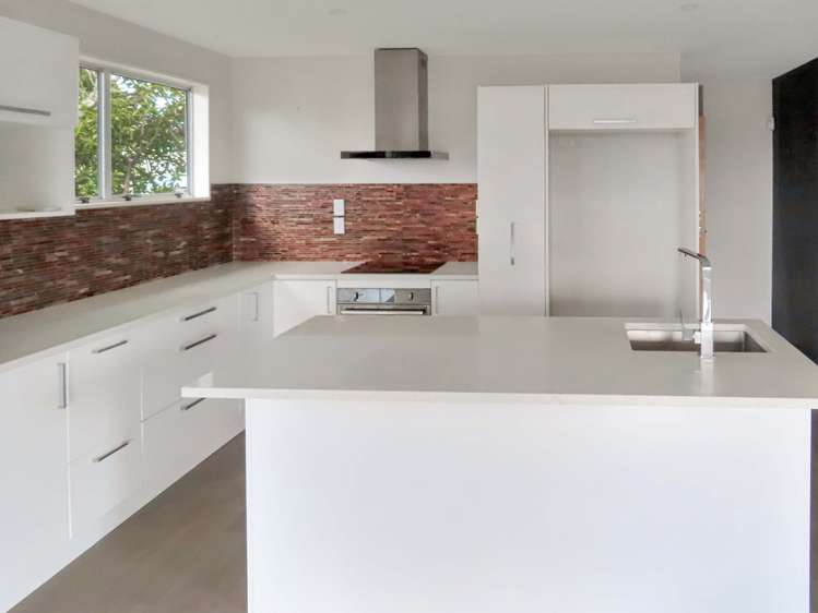 42 Outram Grove Kelson_2