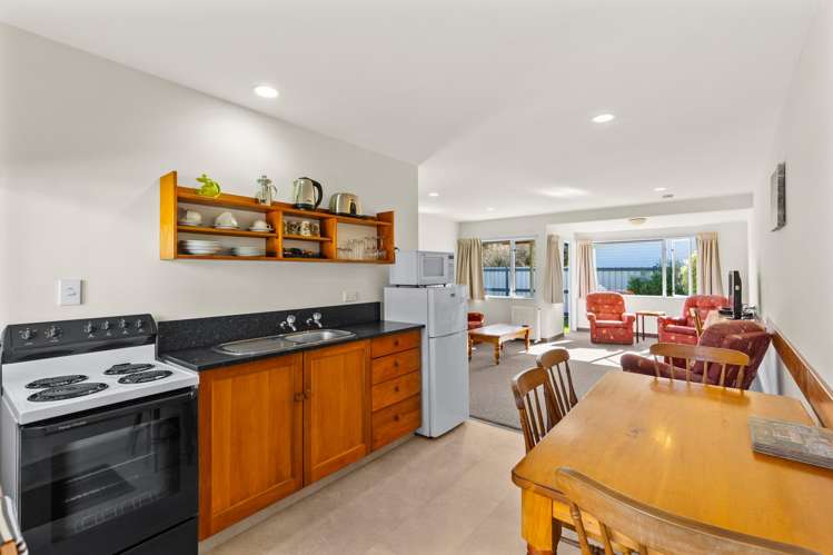 87 Commercial Street Takaka_30