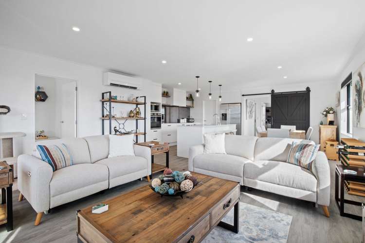 124 Lisle Farm Drive Pukekohe_7