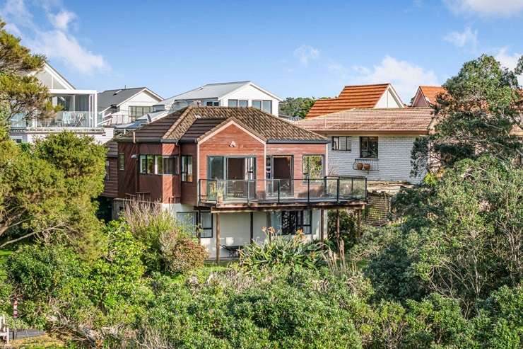 A run-down two-bedroom home on Tui Street, in Point Chevalier, attracted a lot of buyer interest and auction bids. Photo / Supplied