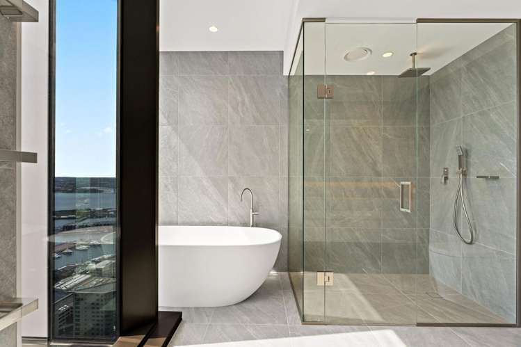 3701/51 Albert Street 10015_9