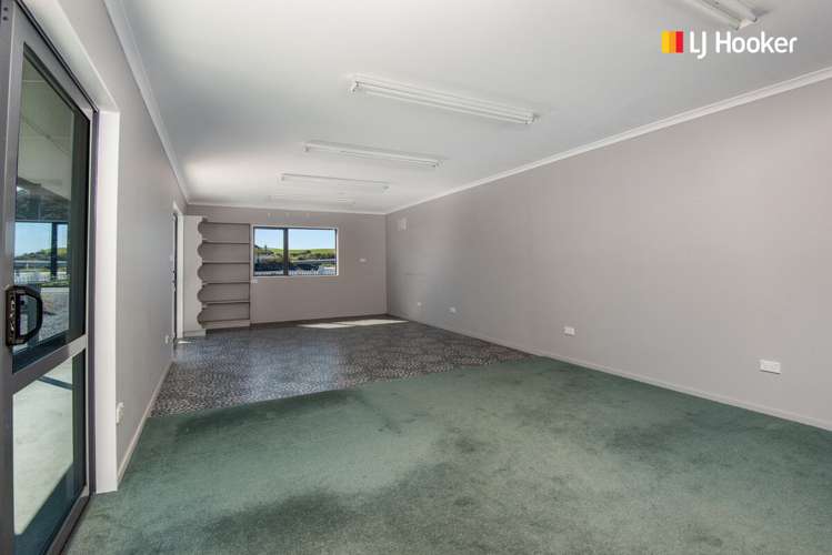 37 Riverside Road Taieri Mouth_5