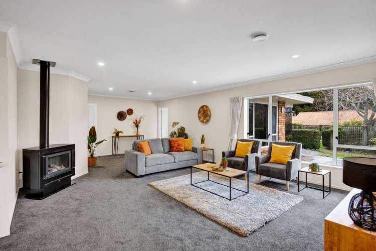 18 Kinross Drive Merrilands_10