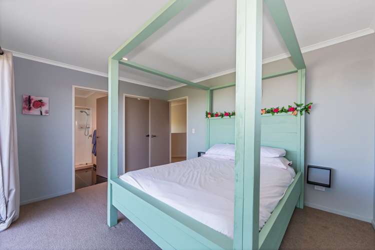 37 Maylee Crescent Gulf Harbour_13