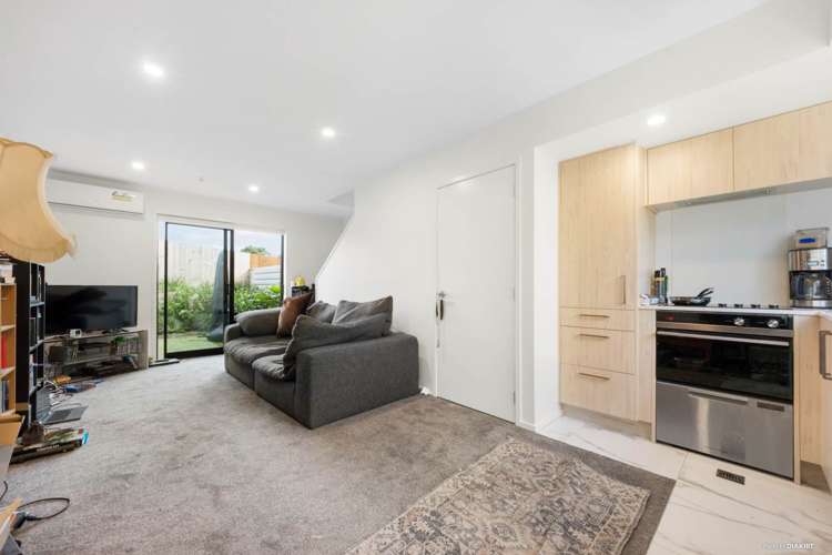 9/45 Vera Road Te Atatu South_6