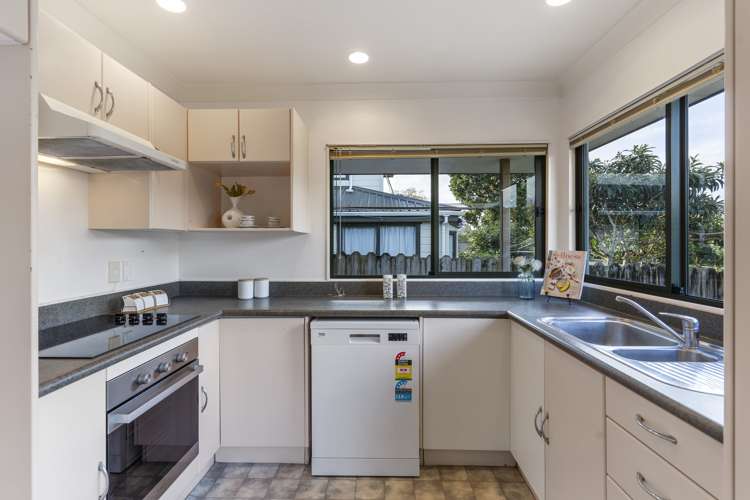 2/24 Somerset Road Mount Roskill_6