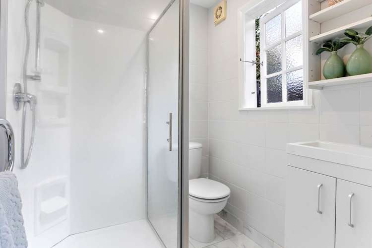 18 Cornwall Park Avenue Epsom_16