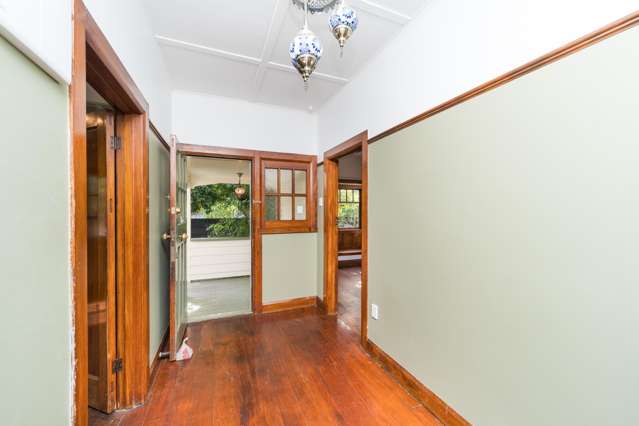 16 Ngaio Street West End_4
