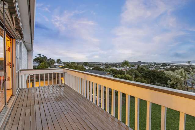 42 Ridgemount Rise Mangere Bridge_3