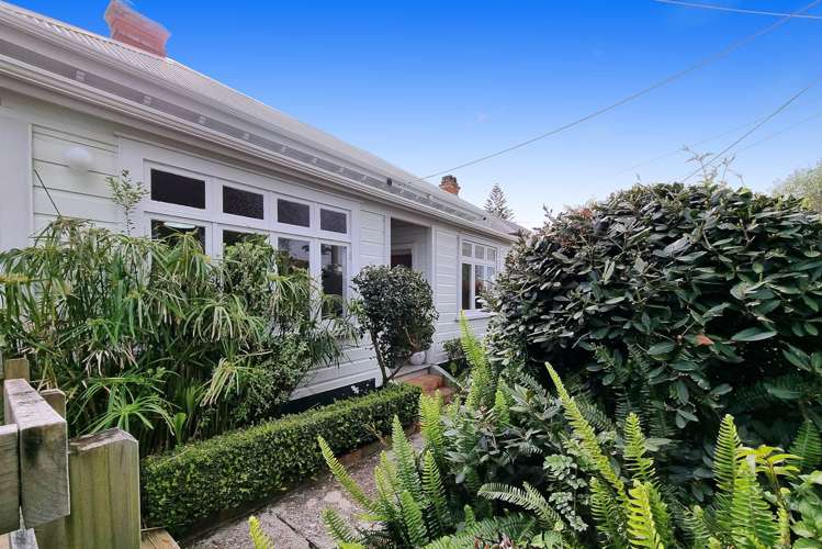 21 Vauxhall Road Devonport_36