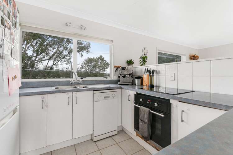 12 Centreway Road Orewa_10