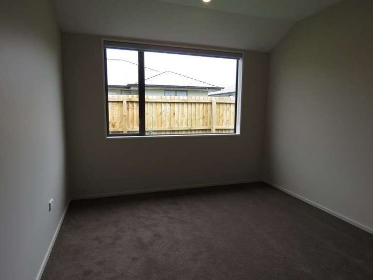 19 Edwin Ebbett Place Wigram_10