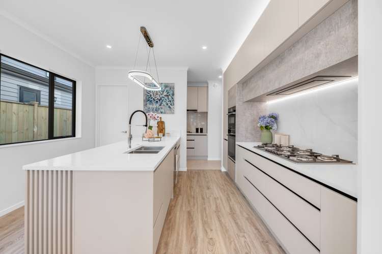 12 Rathfarnham Road Flat Bush_13