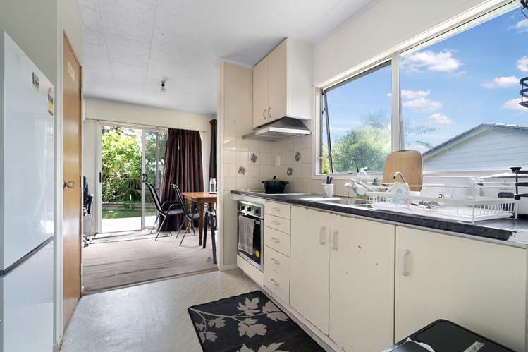 82 & 84 Moire Road Royal Heights_30