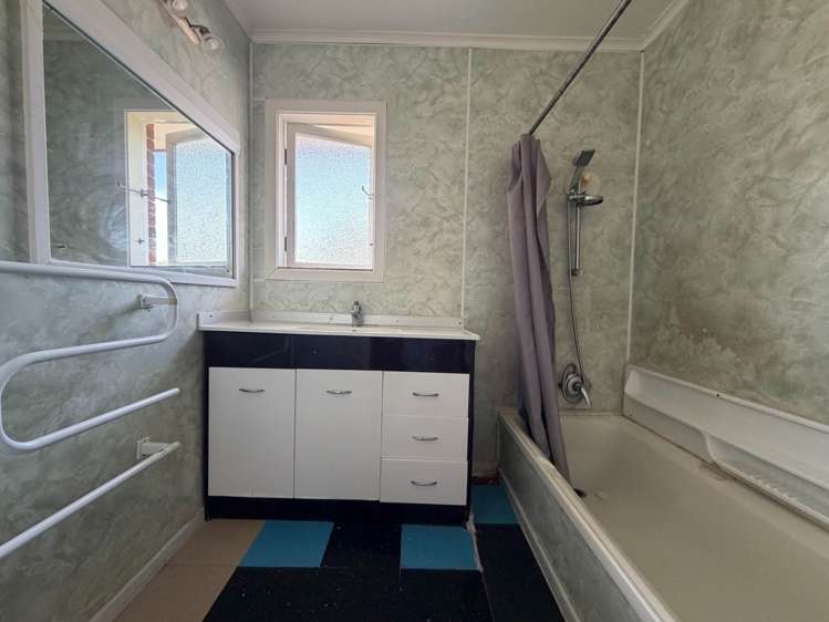 75 Larnoch Road Henderson_7