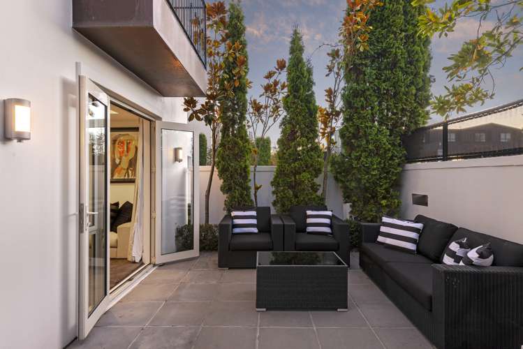 154 Merivale Lane Merivale_3